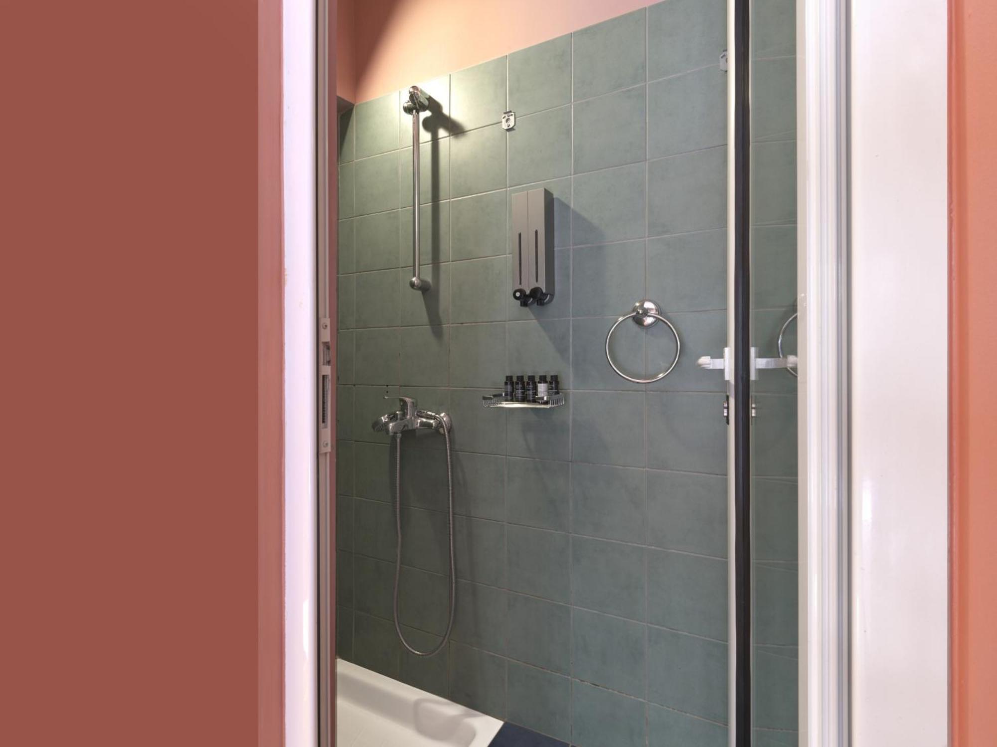 Koukaki Garden Escape Child Friendly Apartment Афіни Екстер'єр фото